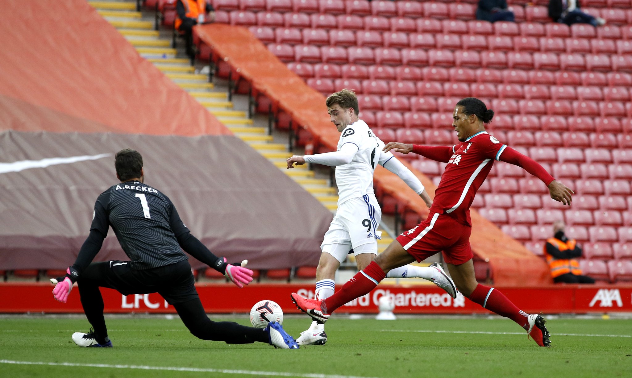 更加复杂 更加复杂